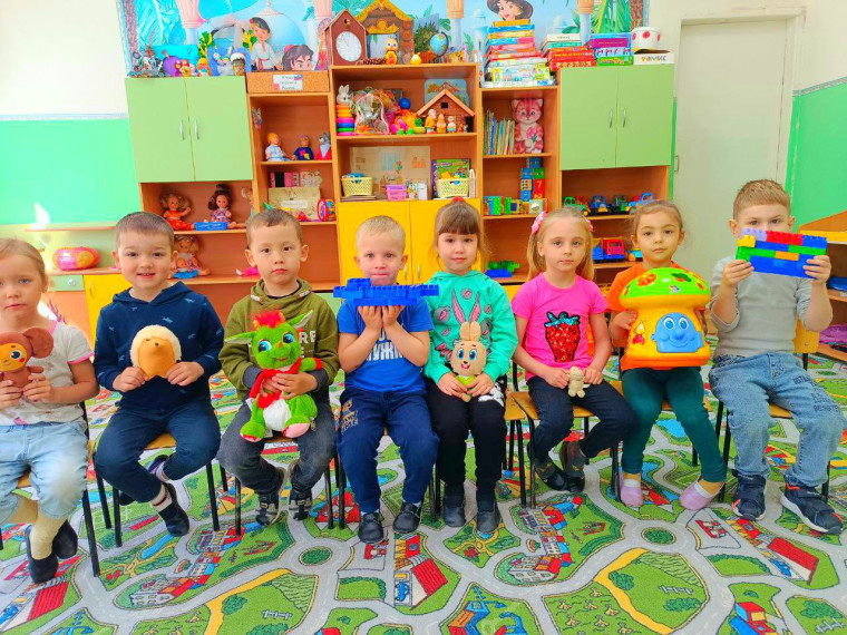 Занятия для самых маленьких. Занятия для самых маленьких.